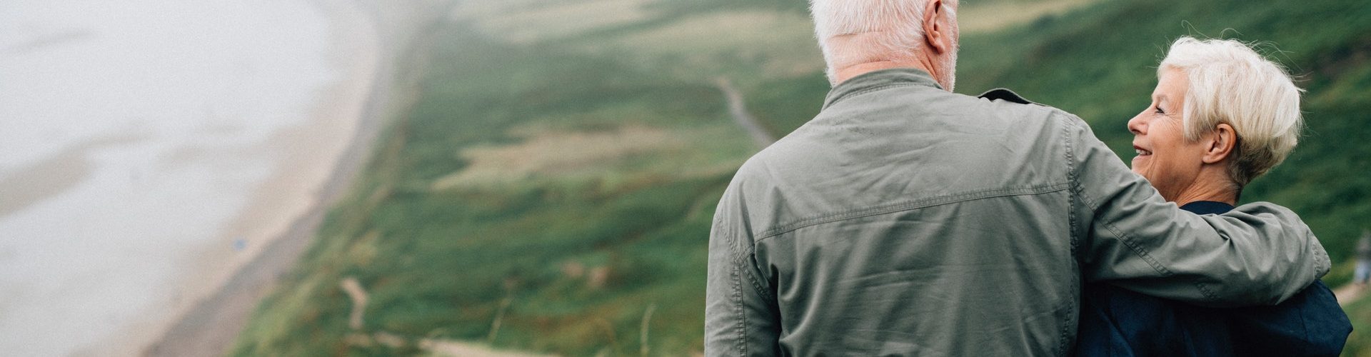 couple-daylight-elderly-1589865